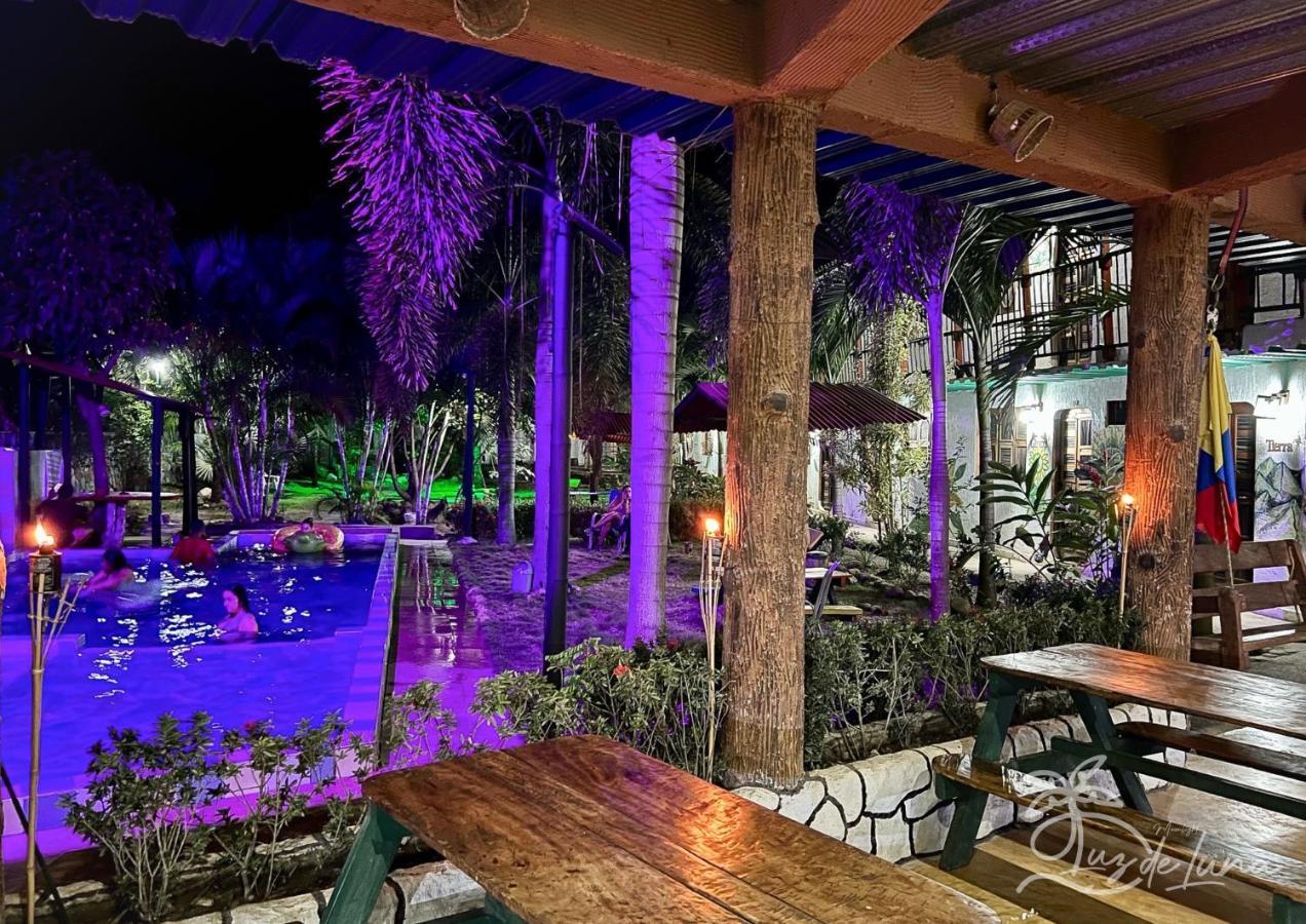 Hostal Luz De Luna Palomino Exterior photo